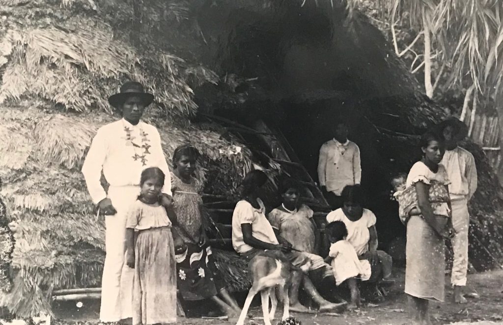 Let’s Learn: Costa Rica in pre-Columbian times 8000 B.C. to 2019 Timeline 3 Costa Rica Precolombina' (1981), de Luis Ferrero