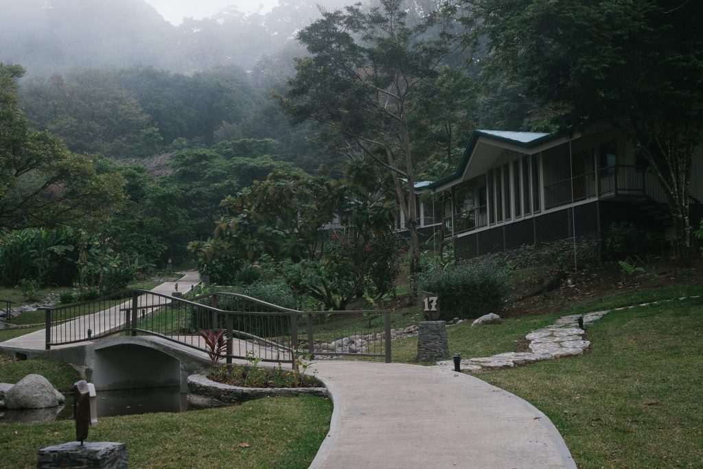 Hotel Trails